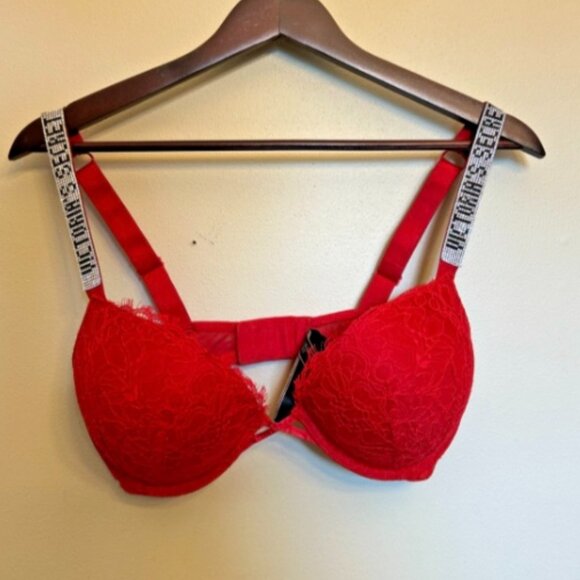 Victoria's Secret Other - Victoria's Secret Women Very Sexy Push Up Bra Padded Underwire Red 34D Lace